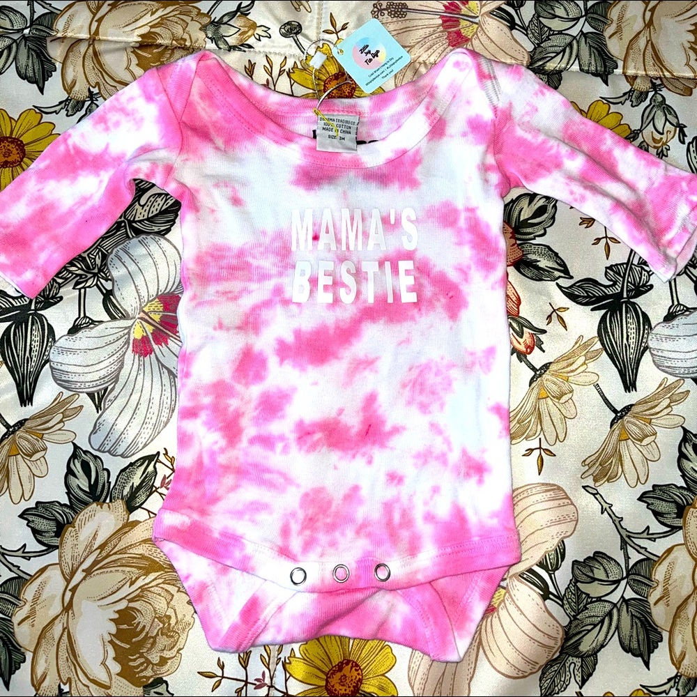 Mamas Tye Dye Bestie onsie NWT